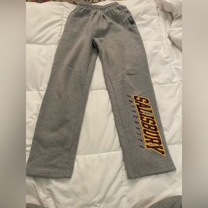 Salisbury university sweats size small